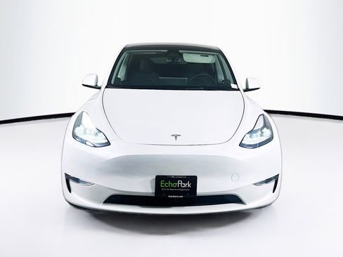 Used 2023 Tesla Model Y RWD image 2