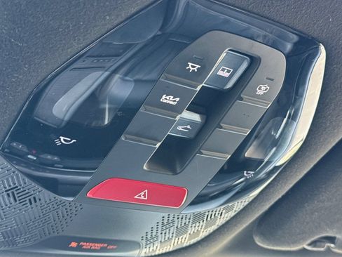 Used 2024 Kia EV9 GT-Line AWD/4WD image 25