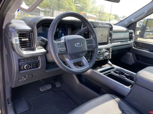 Used 2024 Ford F250 Lariat w/ Lariat Ultimate Package image 13