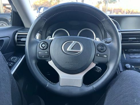 Used 2014 Lexus IS 250 image 9