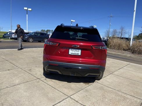 Used 2025 Chevrolet Equinox RS w/ Safety and Technology Package image 9