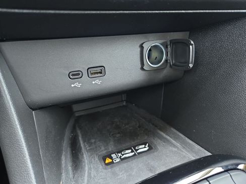 Used 2024 Buick Encore GX Preferred w/ Advanced Technology Package FWD image 27