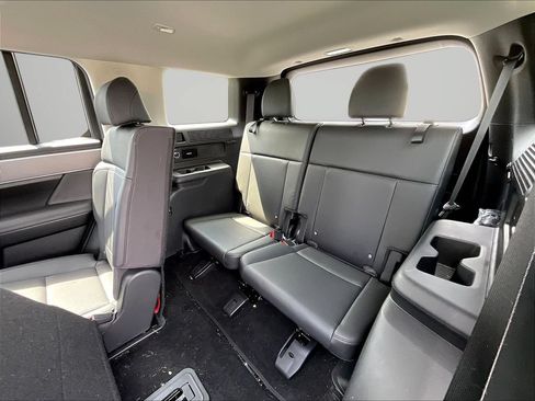Certified 2025 Hyundai Santa Fe SEL AWD/4WD image 23