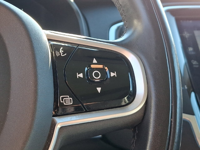 Used 2018 Volvo XC90 T5 Momentum AWD/4WD image 24