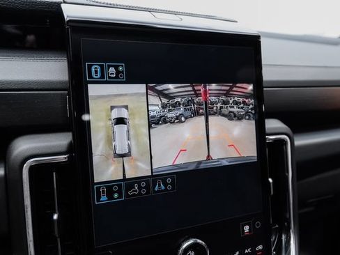 Used 2026 GMC Yukon Denali w/ Sun & Power Step Package AWD/4WD image 55