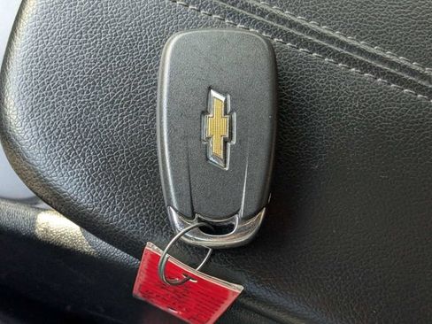 Used 2024 Chevrolet Malibu LT FWD image 32