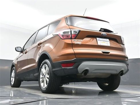 Used 2017 Ford Escape SE image 49