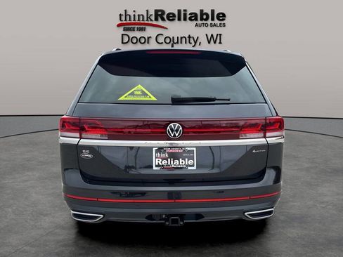 Used 2025 Volkswagen Atlas SE AWD/4WD image 4