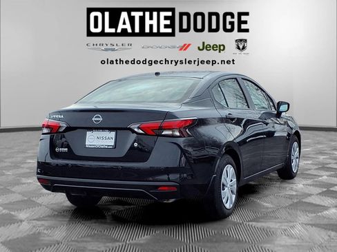 Used 2025 Nissan Versa S w/ Trunk Package image 26