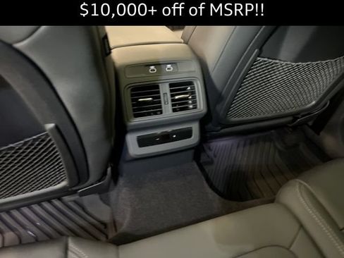 Used 2025 Audi Q5 Premium AWD/4WD image 16