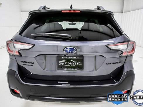 Used 2025 Subaru Outback Onyx Edition image 6