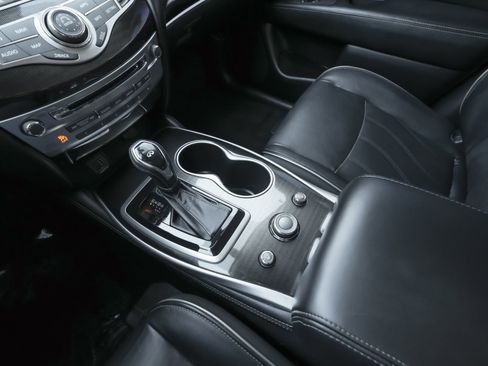 Used 2020 INFINITI QX60 Luxe w/ Essential Package image 12