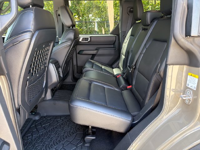 Used 2026 Ford Bronco Badlands AWD/4WD image 14