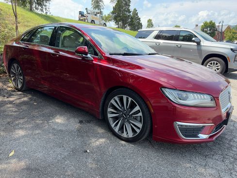 Used 2017 Lincoln MKZ Reserve w/ Climate Package AWD/4WD image 3