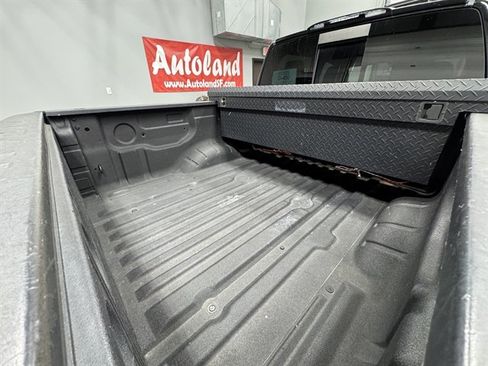 Used 2021 Nissan Titan PRO-4X image 12