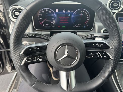 Used 2025 Mercedes-Benz GLC 350e 4MATIC image 15