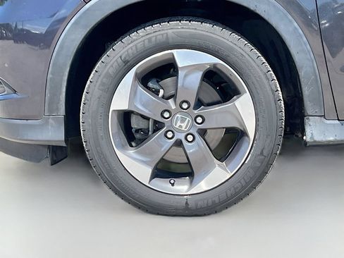 Used 2018 Honda HR-V EX image 30
