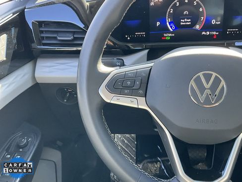 Used 2023 Volkswagen Taos S image 38