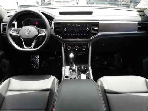 Certified 2023 Volkswagen Atlas SE AWD/4WD image 10