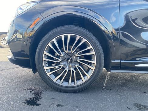 Used 2020 Lincoln Corsair Reserve w/ Equipment Group 202A image 15