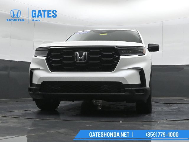 Certified 2025 Honda Pilot Sport image 40