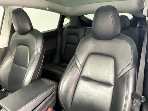 Used 2021 Tesla Model Y Long Range AWD/4WD image 5