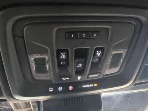 Certified 2024 GMC Sierra 1500 Denali image 22