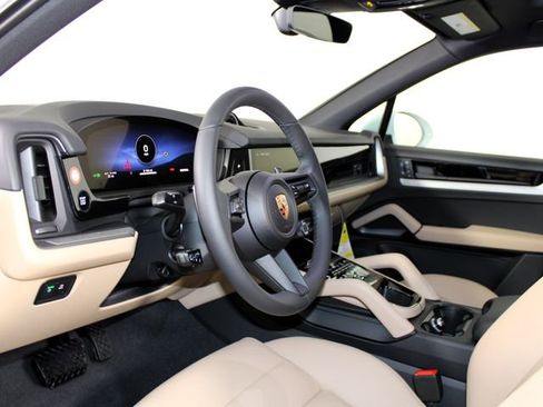 New 2026 Porsche Cayenne AWD/4WD image 4