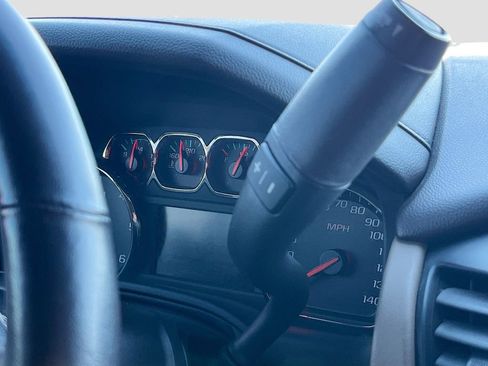 Used 2020 GMC Yukon SLT w/ HD Trailering Package image 16