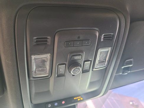 Used 2021 GMC Yukon AT4 image 16