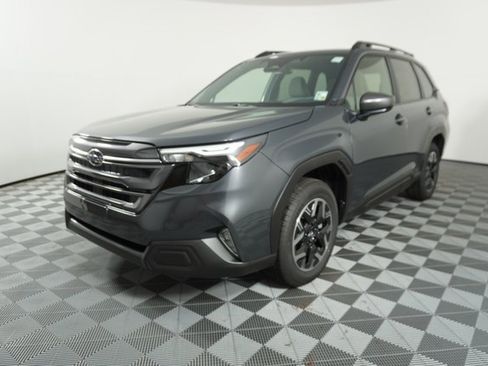 New 2025 Subaru Forester Premium image 3