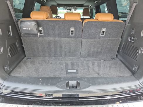 Used 2025 Nissan Armada Platinum Reserve AWD/4WD image 43