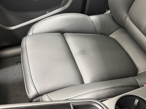 Used 2026 Porsche Macan image 27