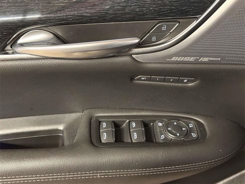 Used 2023 Cadillac XT5 Premium Luxury image 13