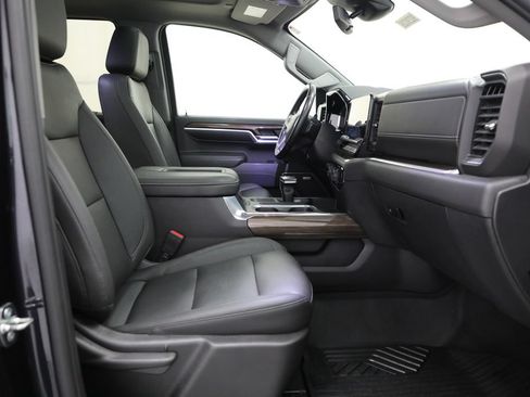 Certified 2022 Chevrolet Silverado 1500 LT Trail Boss w/ LT Trail Boss Premium Package AWD/4WD image 9
