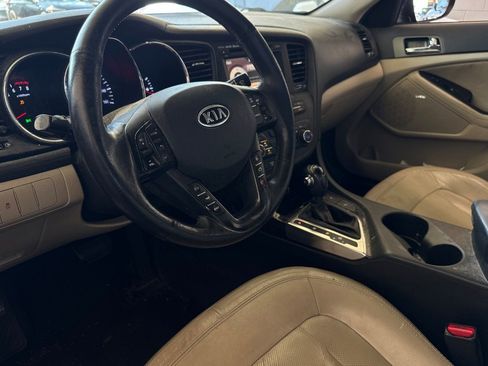 Used 2011 Kia Optima EX w/ Premium Pkg image 7