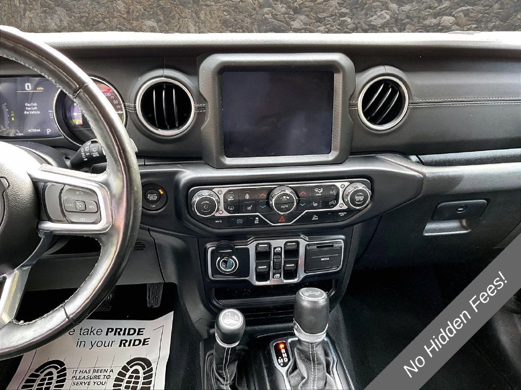 Used 2022 Jeep Wrangler Unlimited Sahara w/ Cold Weather Group AWD/4WD image 6