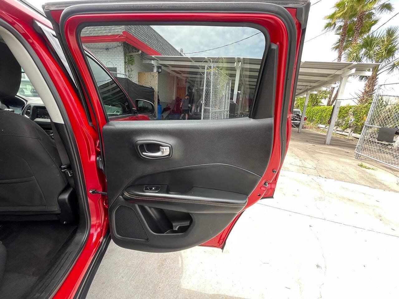 Used 2020 Jeep Compass Sport w/ Tech Group FWD image 14