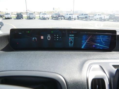 Used 2025 Ford Expedition Active AWD/4WD image 33
