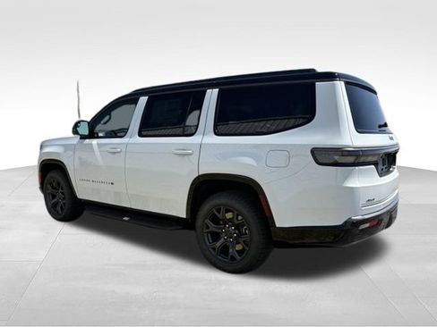 New 2026 Jeep Grand Wagoneer 4WD image 2