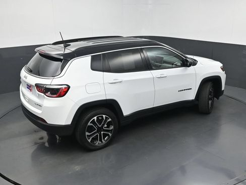 Used 2023 Jeep Compass Limited AWD/4WD image 33