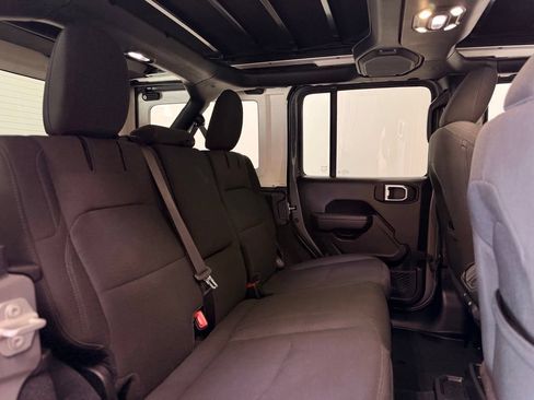 Used 2023 Jeep Wrangler Unlimited w/ Sun & Screen Package AWD/4WD image 22
