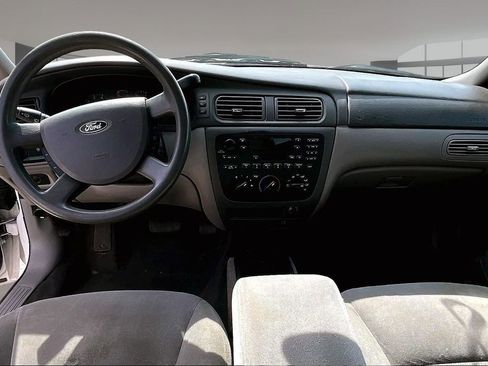 Used 2007 Ford Taurus SE FWD image 15