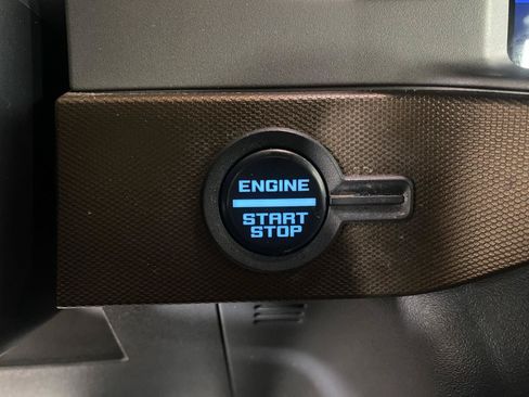 Used 2022 Ford Bronco Outer Banks AWD/4WD image 17