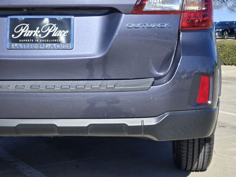 Used 2015 Subaru Outback 2.5i Limited image 15