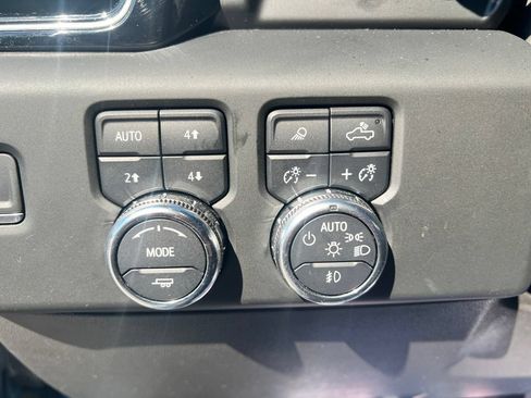 Used 2024 GMC Sierra 1500 Denali w/ Technology Package AWD/4WD image 23