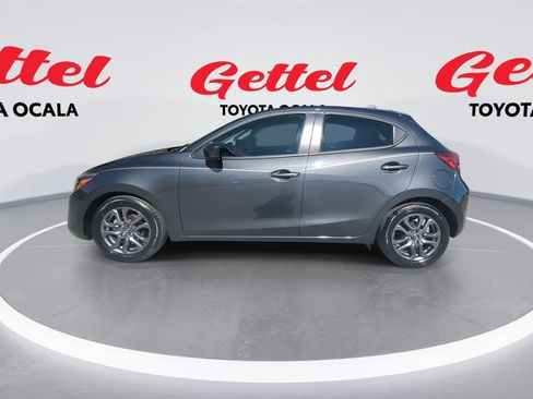 Used 2020 Toyota Yaris LE image 5