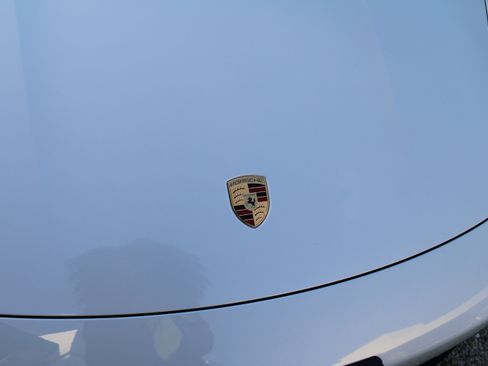 Certified 2025 Porsche Taycan image 31