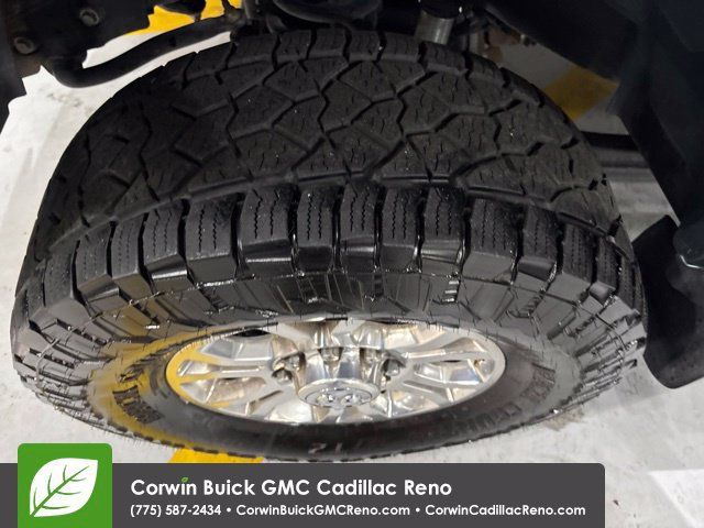 Used 2017 RAM 2500 Laramie AWD/4WD image 35