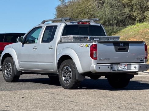 Used 2017 Nissan Frontier PRO-4X w/ Pro-4x Luxury Package AWD/4WD image 6